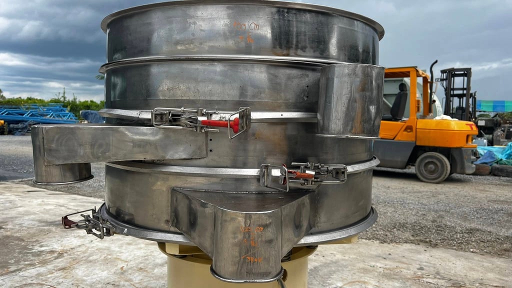 RARE_ITEM ตระแกรงร่อนสั่นเขย่าแบบสเตนเลส แบบ 3 ชั้น เส้นผ่าศูนย์กลาง 1 เมตร (100 cm)380V RARE_ITEM ตระแกรงร่อนสั่นเขย่าแบบสเตนเลส แบบ 3 ชั้น เส้นผ่าศูนย์กลาง 1 เมตร (100 cm)380V