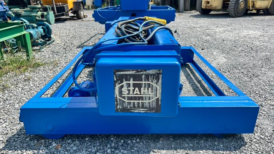 รอกเครนสลิงงานยุโรป S T A H L GERMANY ขนาด 10 ton 2 Speed 4 ทิศทาง 380V เข้ามา 3 ตัว รอกเครนสลิงงานยุโรป S T A H L GERMANY ขนาด 10 ton 2 Speed 4 ทิศทาง 380V เข้ามา 3 ตัว