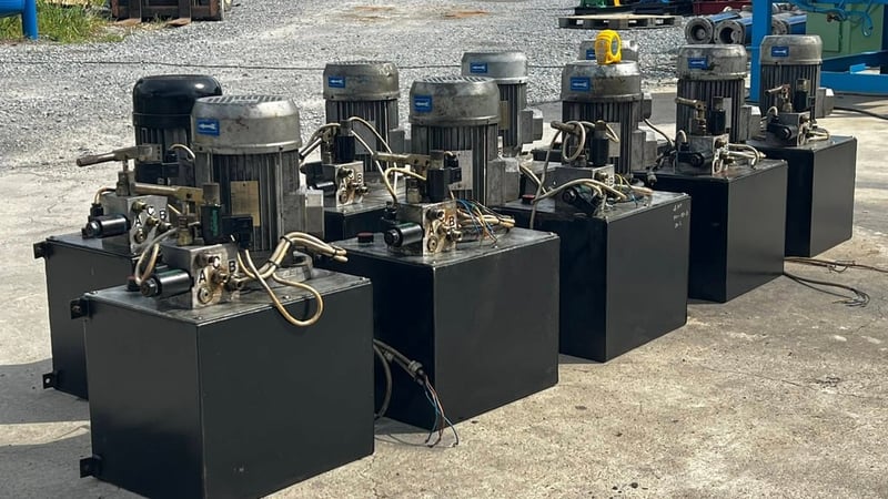 ชุดต้นกำลังปั้มน้ำมันไฮดรอลิค(PowerUnit) ขนาด 4 HP  Press : 100-150 bar  ถังพัก 30 Litr 380V