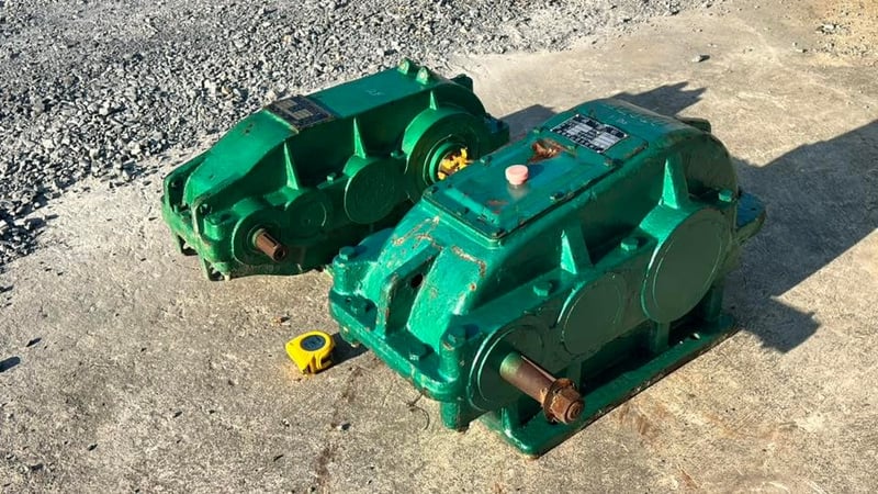 ของใหม่เก่าเก็บ เกียร์บ็อค3ตอน เข้ามา 2 ตัว ของใหม่เก็บสแปยังไม่ได้ใช้งาน