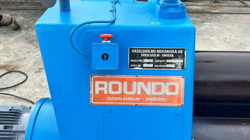 เครื่องม้วนเหล็กแผ่นงานยุโรป R O U N D O Made in SWEDEN ขนาด 8 ฟุต (240 cm) ม้วนหนา 8 - 12 mm380Vพร้อมใช้งาน
