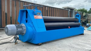 เครื่องม้วนเหล็กแผ่นงานยุโรป R O U N D O Made in SWEDEN ขนาด 8 ฟุต (240 cm) ม้วนหนา 8 - 12 mm380Vพร้อมใช้งาน