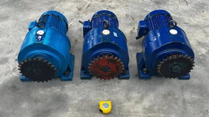 มอเตอร์เกียร์ทดกำลัง PEI GONG TAIWAN ขนาด 5 HP 1 : 40 (37 rpm)380V เข้ามา 3 ตัว