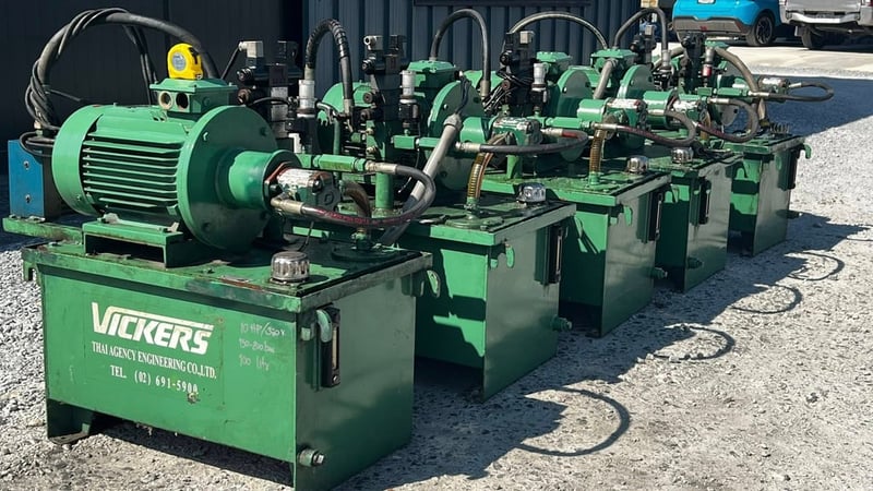 เหลือ 1 ชุด ชุดต้นกำลังปั้มน้ำมันไฮดรอลิค(PowerUnit) VICKERS PUMP  รุ่นปั้มเฟือง Press 150-200 bar  ขนาด 10 HP 380V 