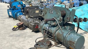 รอกสลิงไฟฟ้างานญี่ปุ่นMade in JAPANขนาด 1000 kg 4 ทิศทาง380Vเข้ามา 3 ตัว