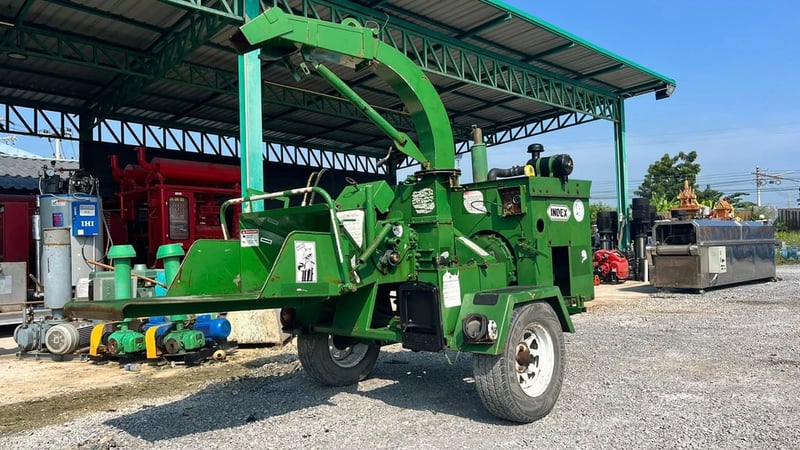 RARE_ITEM เครื่องสับย่อยกิ่งไม้วัชพืช(Wood_chipper) B A N D I T  U S A Model : 6 5 A W เครื่องยนต์ดีเซล สับไม้ท่อนโตสุดได้ 5” งานตัดประมูลพร้อมใช้ ด่วนมีมาตัวเดียว