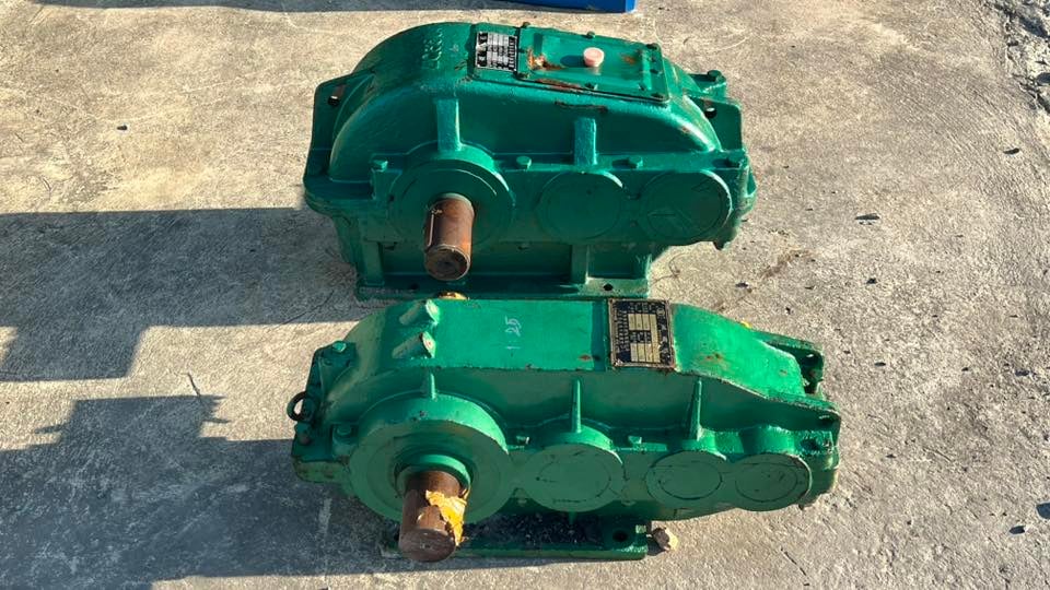 ของใหม่เก่าเก็บ เกียร์บ็อค3ตอน เข้ามา 2 ตัว ของใหม่เก็บสแปยังไม่ได้ใช้งาน ของใหม่เก่าเก็บ เกียร์บ็อค3ตอน เข้ามา 2 ตัว ของใหม่เก็บสแปยังไม่ได้ใช้งาน