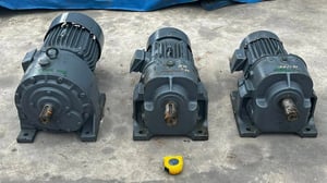 มอเตอร์เกียร์ทดกำลังMitsubishi JAPAN380Vเข้ามา 3 ตัว