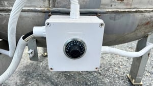 เหลือ 1 ใบ ถังกวนผสมแบบสเตนเลส ขนาด 2000 ลิตร พร้อมเกียร์ใบกวน380Vสภาพสวยพร้อมใช้