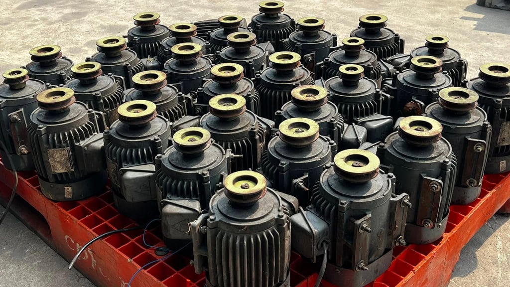 มอเตอร์ไฟฟ้ากำลัง TECO ขนาด 1.2 HP  4 P 380V สภาพสวยพร้อมใช้