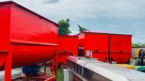 เหลือ 1 ตัว เครื่องผสมวัตถุดิบแนวนอน งานเดิมผสมอาหารสัตว์ รุ่นงานหนักโครงสร้างหนาแข็งแรง มอเตอร์เกียร์ 30 HP 380V เข้ามา 5 ตัว