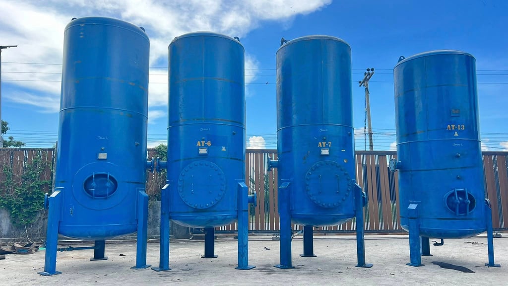 ถังพักลมเข้าใหม่ ขนาด 3000 Litr Testpress : 15 bar  Workingpress : 10 bar สภาพสวยเข้ามา 4 ใบ