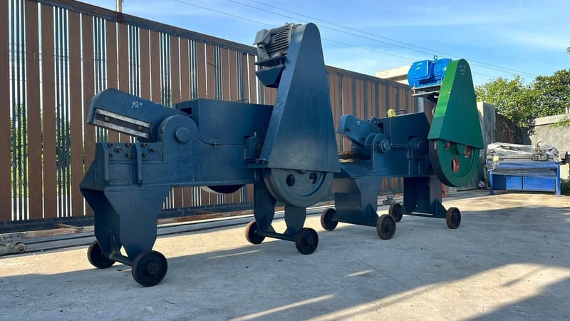 กรรไกรตัดงับเศษเหล็ก ตัดเศษเหล็กงานรีไซเคิล ปากมีด 12”380Vเข้ามา 2 ตัว