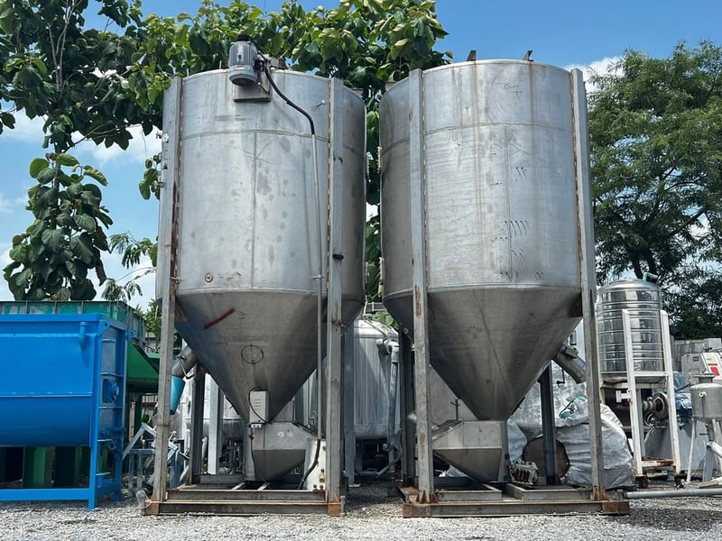 ไซโลผสมวัตถุดิบงานสเตนเลส(Silo Stainless) ขนาด 5000 kg ( 5 ton ) มอเตอร์ต้นกำลัง Mitsubishi 10 HP 380V