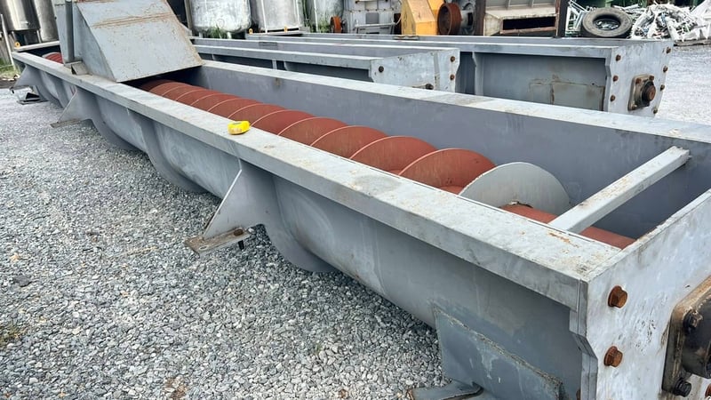 สกรูลำเลียงวัตถุดิบ(ScrewConveyor)Made in KOREAขนาดห้องและใบสกรู 24” ( 60 cm )รุ่นงานหนัก HEAVY DEUTYมีเข้ามา 3 ตัว (ไม่มีมอเตอร์) โครงสร้างหนาแข็งแรงรุ่นงานหนัก สภาพใหม่ใช้น้อยงานตัดประมูล