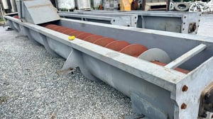 สกรูลำเลียงวัตถุดิบ(ScrewConveyor)Made in KOREAขนาดห้องและใบสกรู 24” ( 60 cm )รุ่นงานหนัก HEAVY DEUTYมีเข้ามา 3 ตัว (ไม่มีมอเตอร์) โครงสร้างหนาแข็งแรงรุ่นงานหนัก สภาพใหม่ใช้น้อยงานตัดประมูล