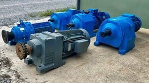 มอเตอร์เกียร์ทดกำลังงานยุโรป SEW EURODRIVE & Sumitomo🇩🇪ขนาด 15-30 HP 380V เข้ามา 5 ตัว