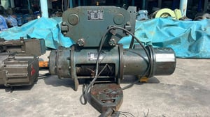 รอกสลิงไฟฟ้างานญี่ปุ่นMade in JAPANขนาด 1000 kg 4 ทิศทาง380Vเข้ามา 3 ตัว