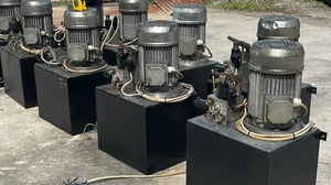 ชุดต้นกำลังปั้มน้ำมันไฮดรอลิค(PowerUnit) ขนาด 4 HP  Press : 100-150 bar  ถังพัก 30 Litr 380V