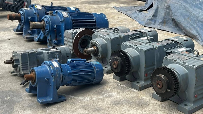 มอเตอร์เกียร์ทดกำลังญี่ปุ่น Sumitomo & Sew Eurodriveงานยุโรป 380V เข้ามา 8 ตัว