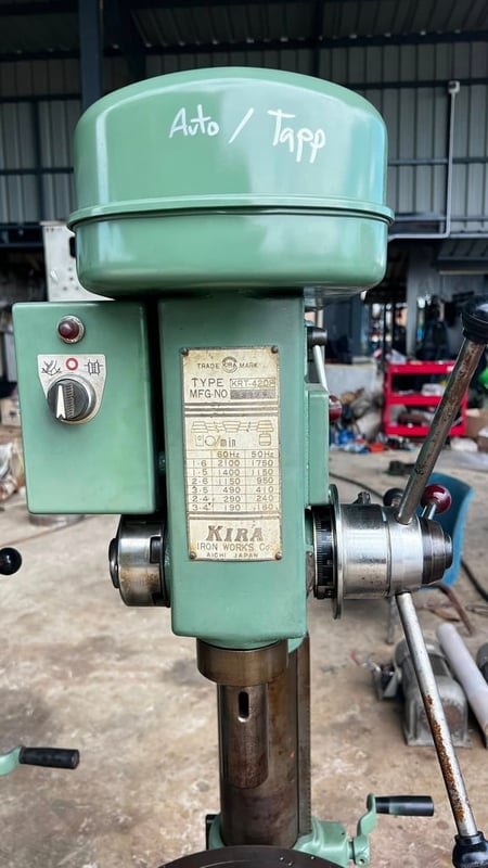 สดจากนอกเก่าญี่ปุ่น สว่านแท่นเก่าญี่ปุ่นKIRAJAPANรุ่น 420 31 mm รุ่นเจาะธรรมดา  เจาะออโต้ เจาะต้าป ตรวจเช็คสภาพให้เรียบร้อยพร้อมใช้380V
