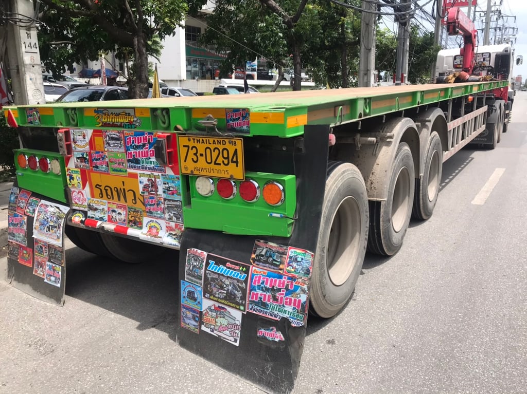 ขายด่วน หัวลากติดเครน+หางพื้นเรียบ (เจ้าของขายเอง) ขายด่วน หัวลากติดเครน+หางพื้นเรียบ (เจ้าของขายเอง)