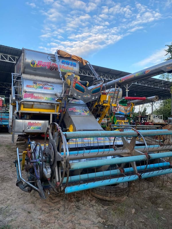 ขายรถเกี่ยวข้าวไทยเจริญปี 2018