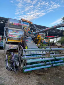 ขายรถเกี่ยวข้าวไทยเจริญปี 2018 ขายรถเกี่ยวข้าวไทยเจริญปี 2018