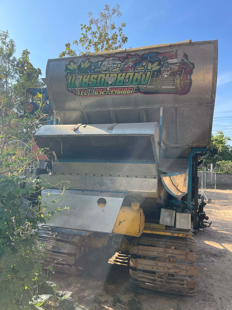 ขายรถเกี่ยวข้าวซันซันขนาดกลางรุ่นถุงทองแสน ขายรถเกี่ยวข้าวซันซันขนาดกลางรุ่นถุงทองแสน