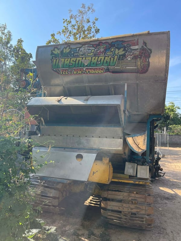 ขายรถเกี่ยวข้าวซันซันขนาดกลางรุ่นถุงทองแสน