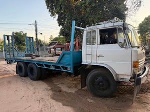 รถเทเลอร์ 10 ล้อหางปลาขึ้นรถเกี่ยวขึ้นรถแม็คโคร