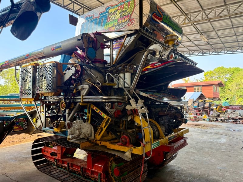 ขายรถเกี่ยวข้าวศักดิ์สุพรรณการข่าง