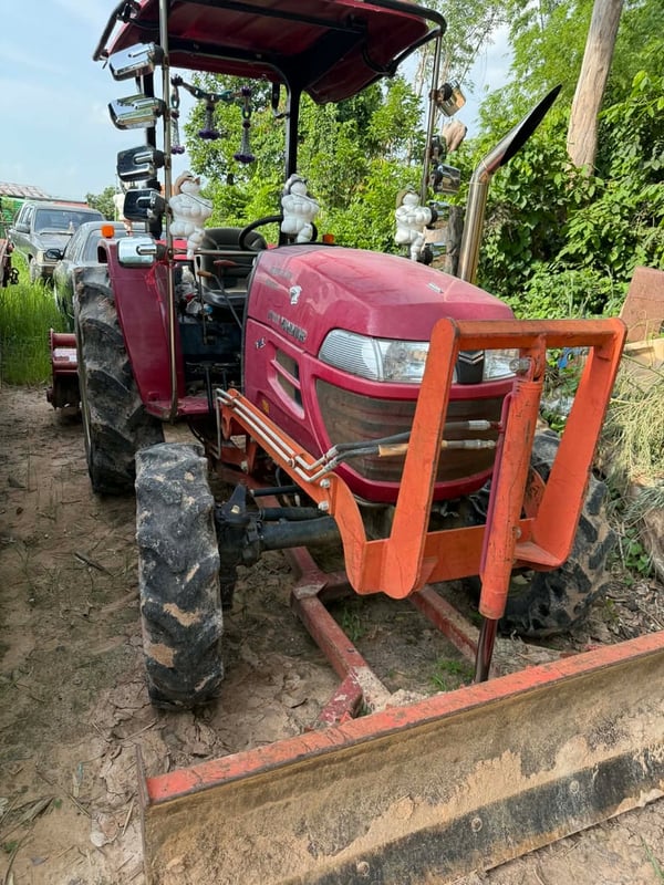 ขายรถไถยันม่า 51 แรงอุปกรณ์ครบ