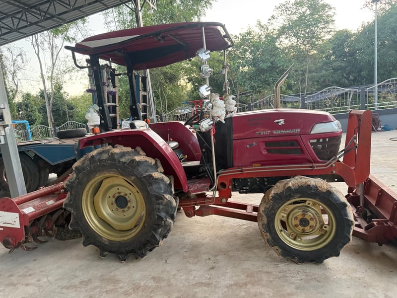 ขายรถไถยันม่า 51 แรงอุปกรณ์ครบ