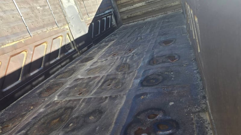 HINO FM 380แรงม้า รถบรรทุก 10ล้อ ดั้มพ์ ปี2013 เลขไมล์น้อยกว่า 500,000 กม.