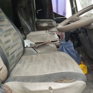 HINO FM3M 240แรงม้า รถบรรทุก หัวลาก 10ล้อ หัวลาก เฉพาะหัว ปี1993 เลขไมล์มากกว่า 800,000 กม. HINO FM3M 240แรงม้า รถบรรทุก หัวลาก 10ล้อ หัวลาก เฉพาะหัว ปี1993 เลขไมล์มากกว่า 800,000 กม.