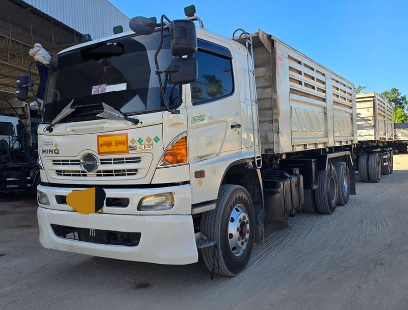 HINO FM 380แรงม้า รถบรรทุก 10ล้อ ดั้มพ์ ปี2013 เลขไมล์น้อยกว่า 500,000 กม.