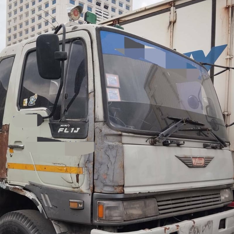 HINO FM3M 240แรงม้า รถบรรทุก หัวลาก 10ล้อ หัวลาก เฉพาะหัว ปี1993 เลขไมล์มากกว่า 800,000 กม. HINO FM3M 240แรงม้า รถบรรทุก หัวลาก 10ล้อ หัวลาก เฉพาะหัว ปี1993 เลขไมล์มากกว่า 800,000 กม.