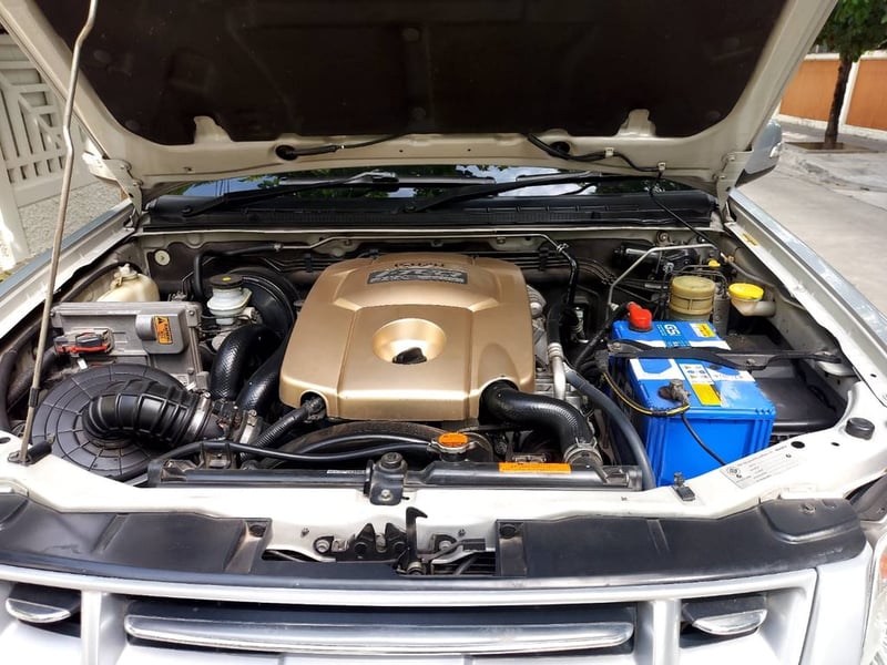 อีซูซุ สเปกแค็ป ดีเซล 2.5 slx  Hilander  รถบ้านสภาพสวย วิ่งน้อย