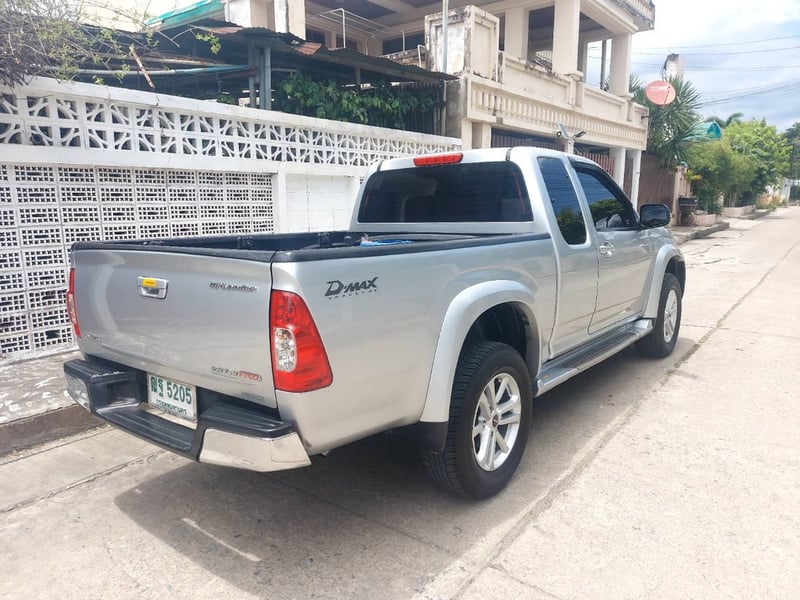 อีซูซุ สเปกแค็ป ดีเซล 2.5 slx  Hilander  รถบ้านสภาพสวย วิ่งน้อย