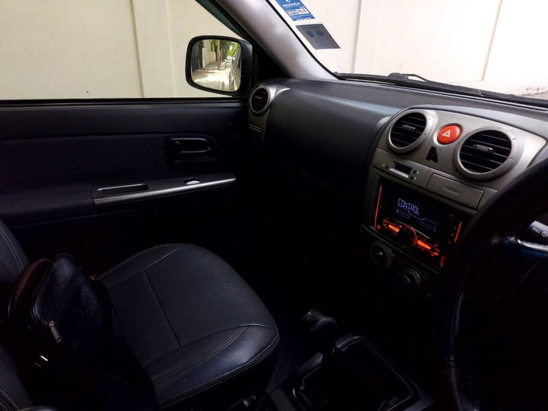 อีซูซุ สเปกแค็ป ดีเซล 2.5 slx  Hilander  รถบ้านสภาพสวย วิ่งน้อย