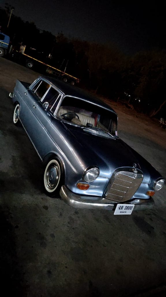 ขายรถเบนซ์ Classic W110 1968
