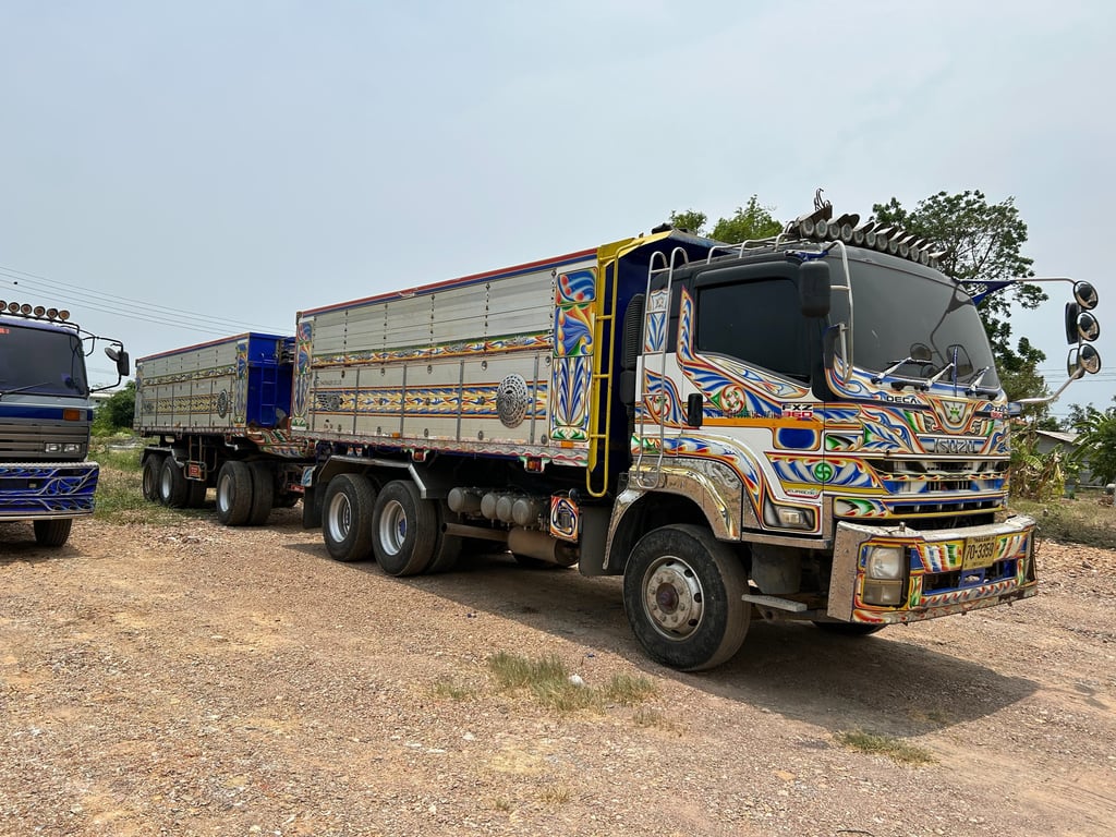 ขายครับ ทั้งแม่ทั้งลูก ขายครับ ทั้งแม่ทั้งลูก