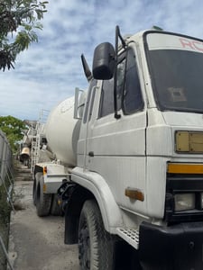 NISSAN UD CWM430M 230แรงม้า รถบรรทุก 10ล้อ โม่ผสมปูน ปี2000