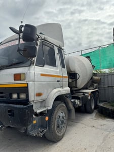NISSAN UD CWM431HMRT 250แรงม้า รถบรรทุก 10ล้อ โม่ผสมปูน ปี2001