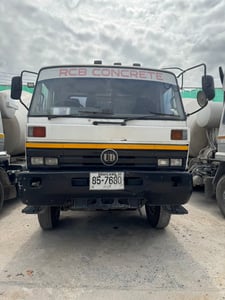 NISSAN UD CWM430H 230แรงม้า รถบรรทุก 10ล้อ โม่ผสมปูน ปี1999