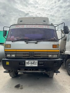 NISSAN UD CWM431HMRT 250แรงม้า รถบรรทุก 10ล้อ โม่ผสมปูน ปี2001
