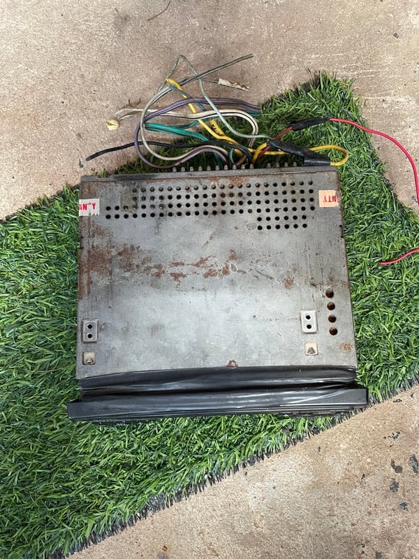 SONY MODEL NO. XR-C210  CAR STEREO FREQUENCY
