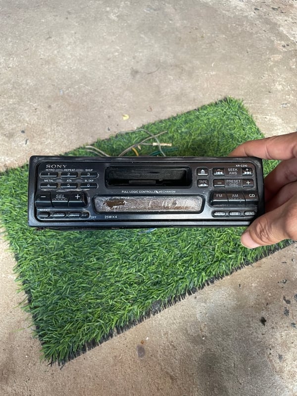 SONY MODEL NO. XR-C210  CAR STEREO FREQUENCY