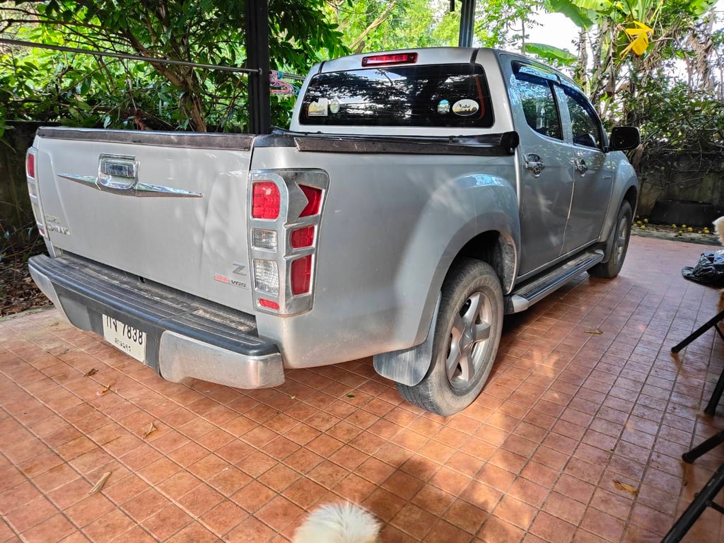 all new D max Hi lander 4 ประตู รถบ้านเดิมๆ all new D max Hi lander 4 ประตู รถบ้านเดิมๆ
